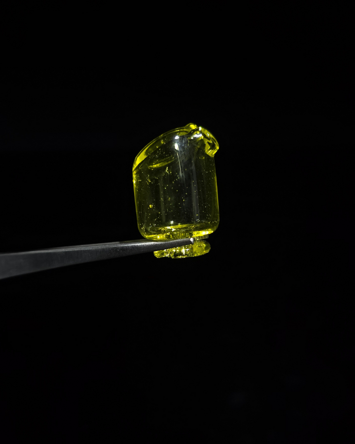 Kizmit Pivot Top- Citron Yellow